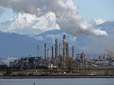 oil refinery at the coast